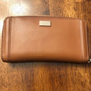 Kate spade continental style wallet!